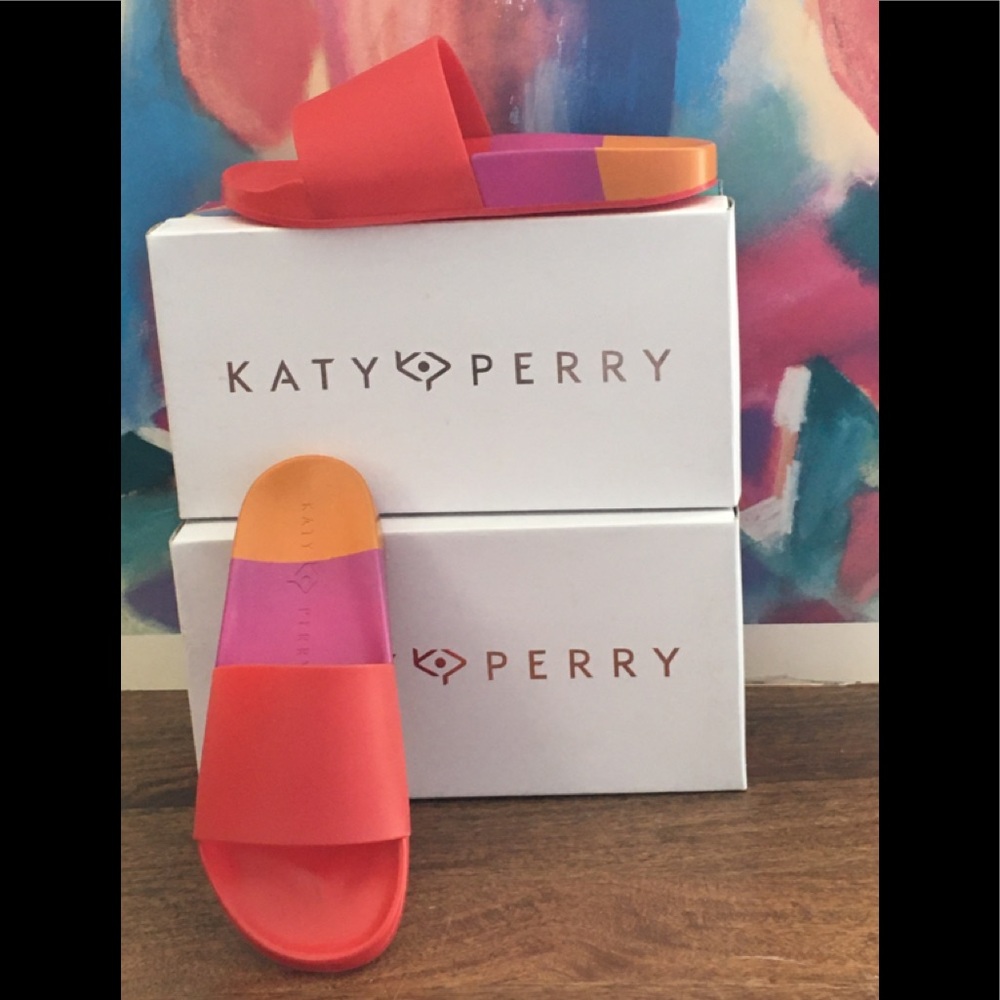 KATY PERRY FIFI - PVC SLIP ON SANDAL NWB size 7